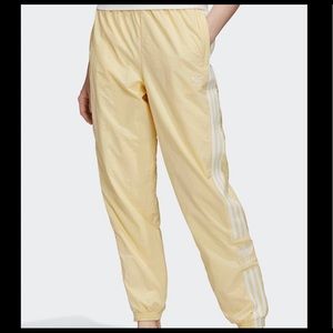 Adidas pants, M size